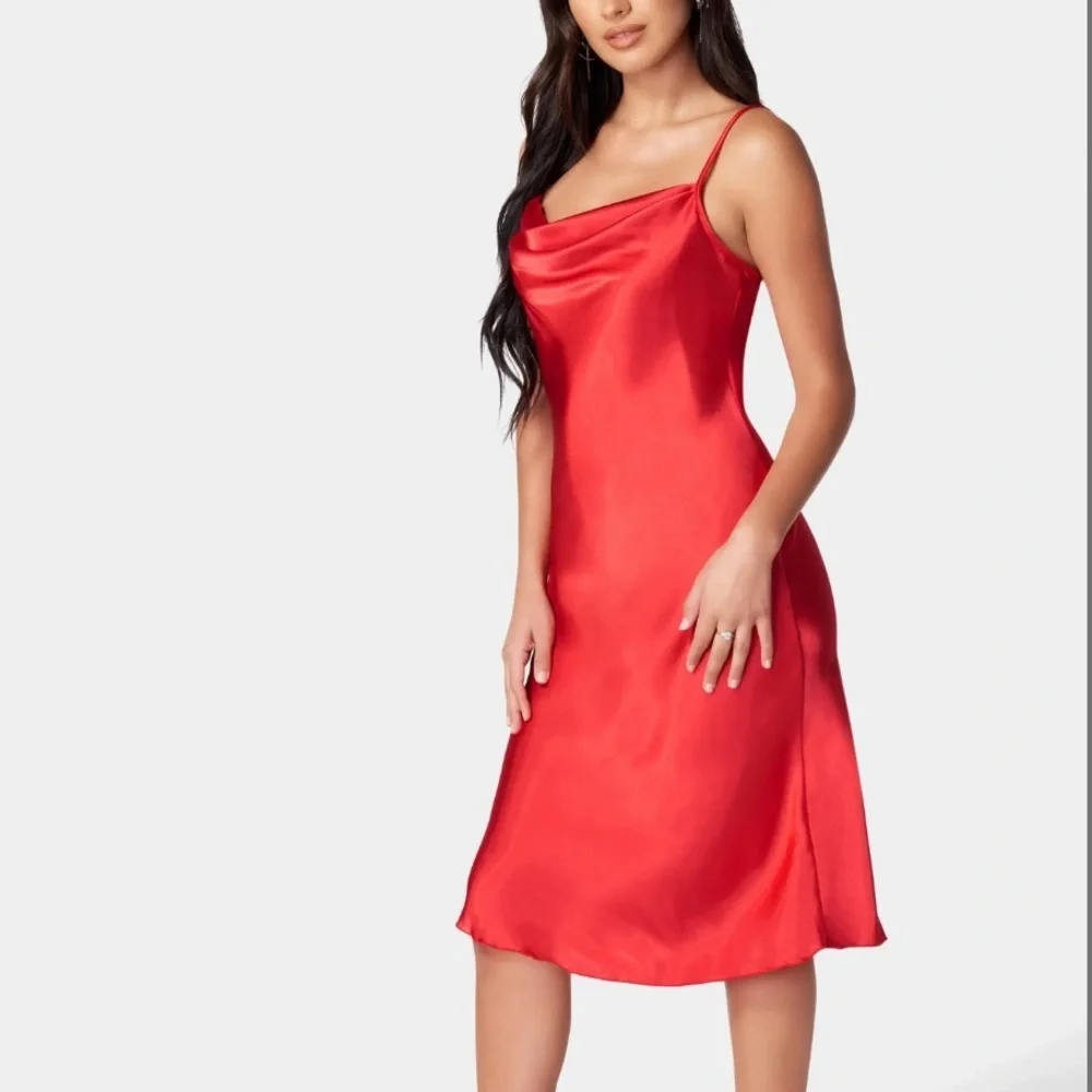Bebe Solid Satin Bias Slip Dress red - Picture 3 of 4